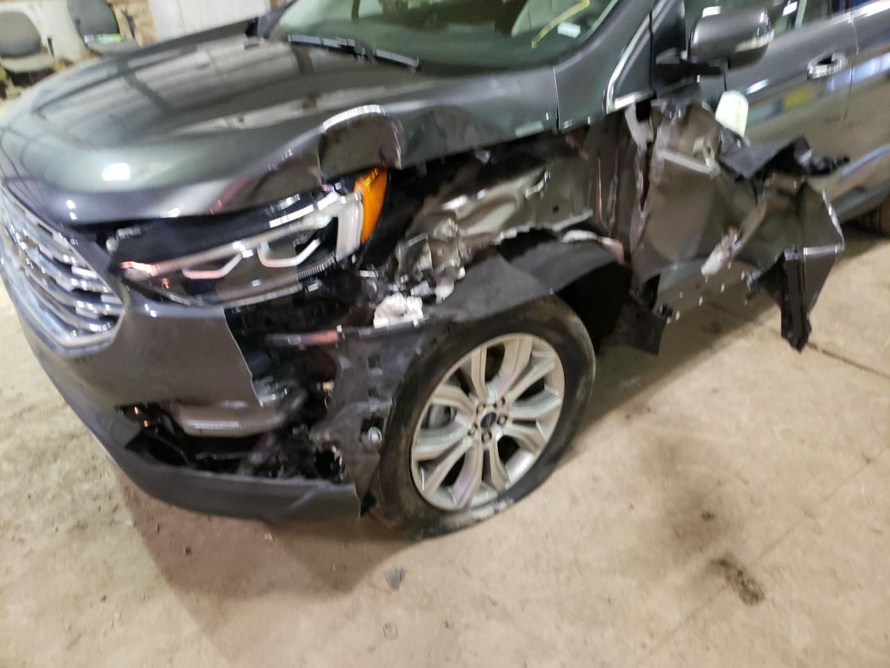 Photo 9 from auction – 2016 FORD EDGE TITAN with VIN 2FMPK3K97LBB35481