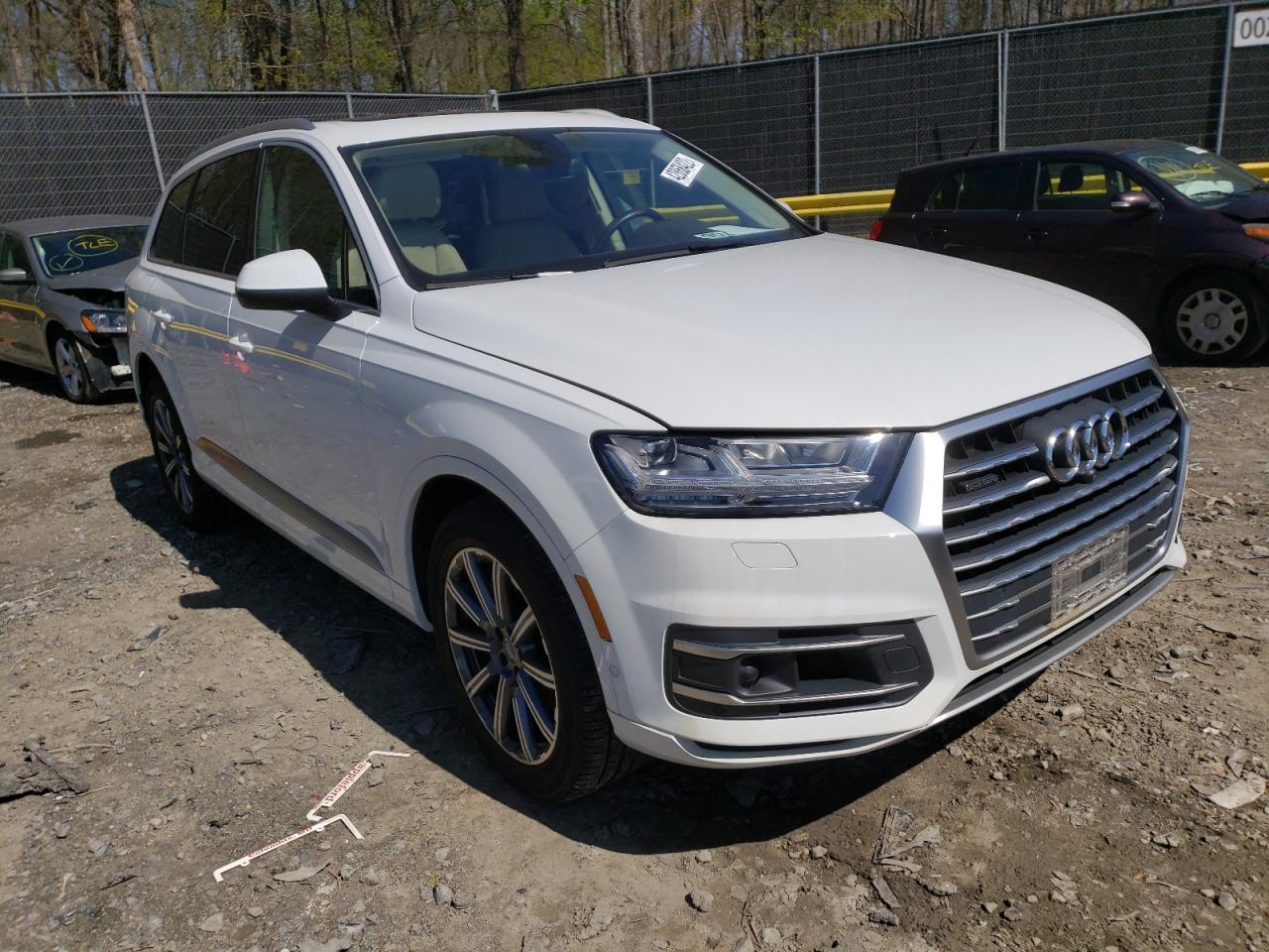 AUDI Q7 PREMIUM 2019 with VIN WA1LAAF77KD009806 - Photo from auction