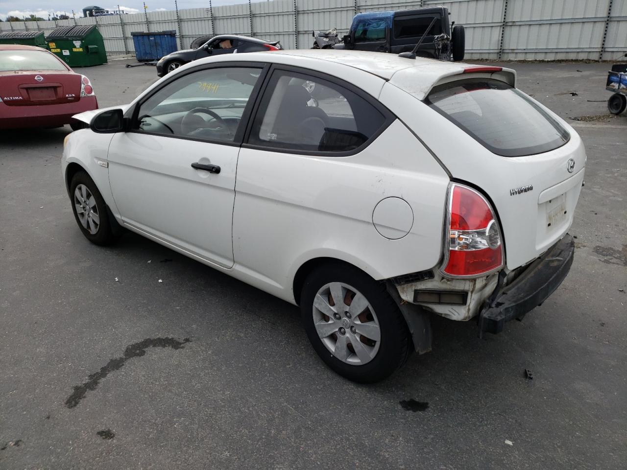 Photo 3 from auction – 2009 HYUNDAI ACCENT GS with VIN KMHCM36C19U109833