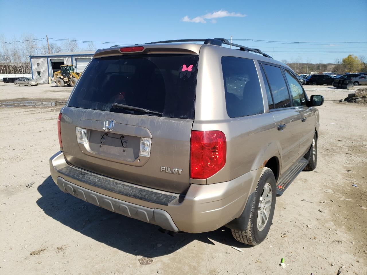 Photo 4 from auction – 2004 HONDA PILOT EXL with VIN 2HKYF18674H542575