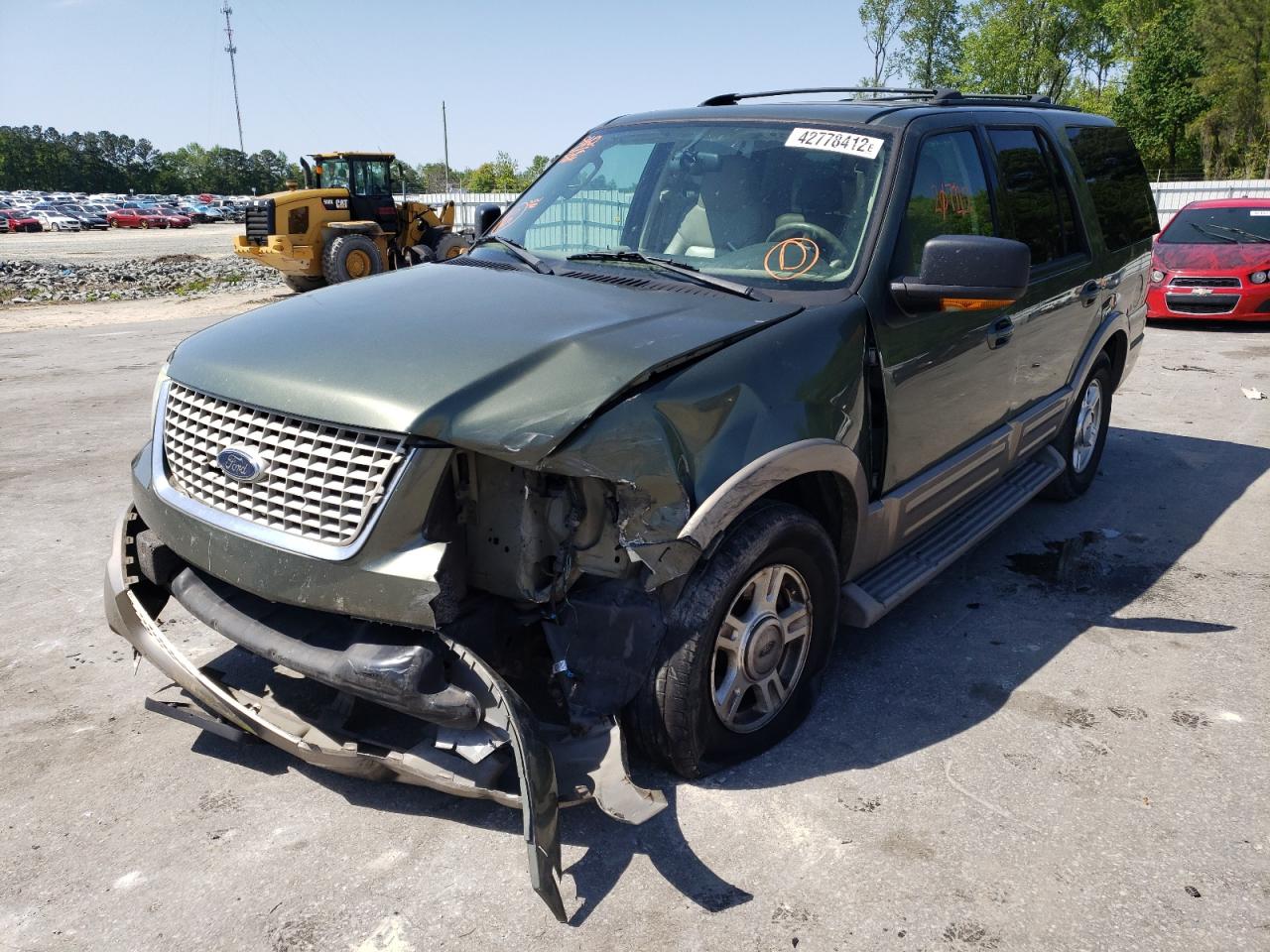Photo 2 from auction – 2004 FORD EXPEDITION with VIN 1FMFU17L44LB33462