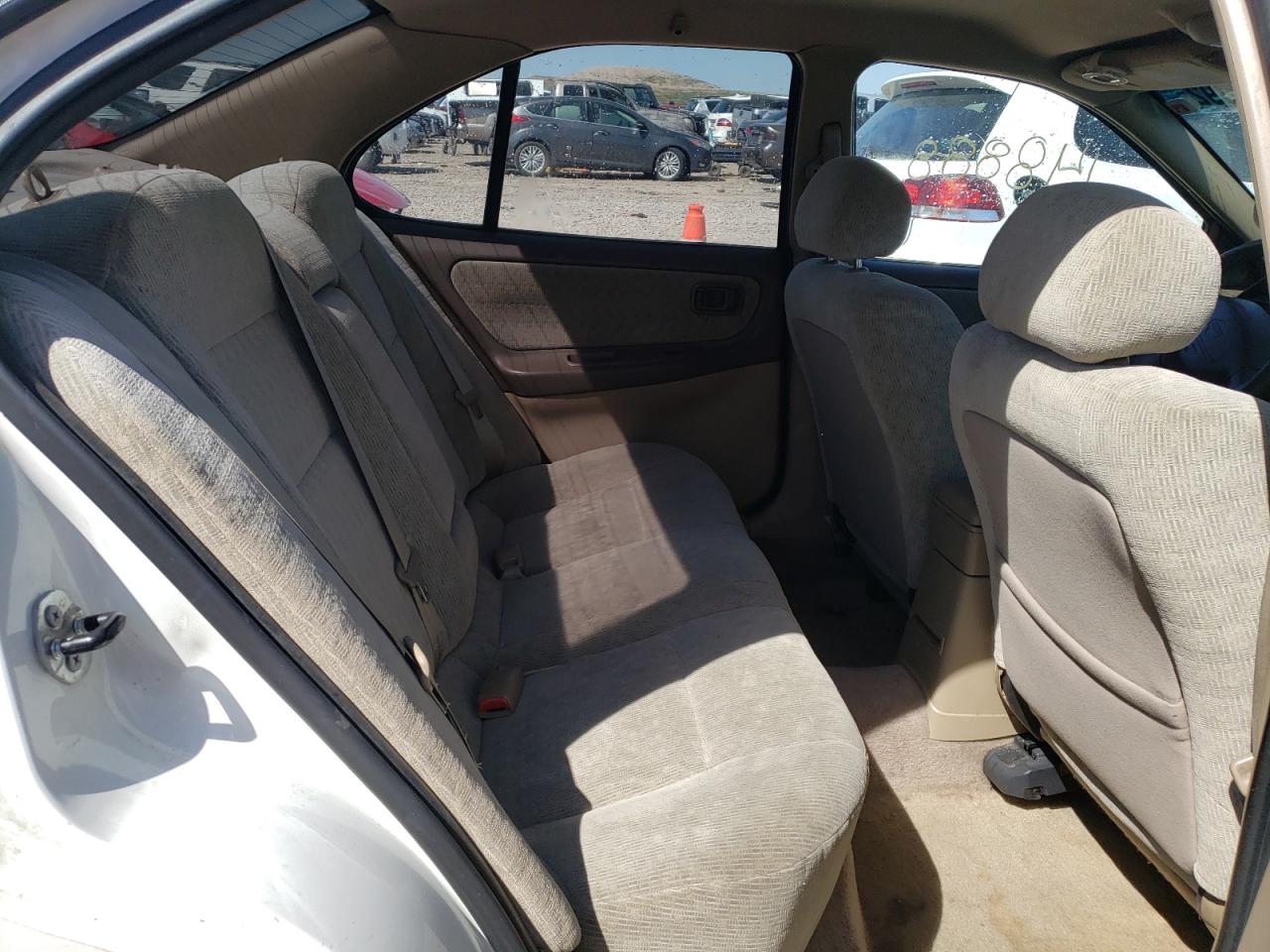 Photo 6 from auction – 2001 NISSAN ALTIMA XE with VIN 1N4DL01D51C199126