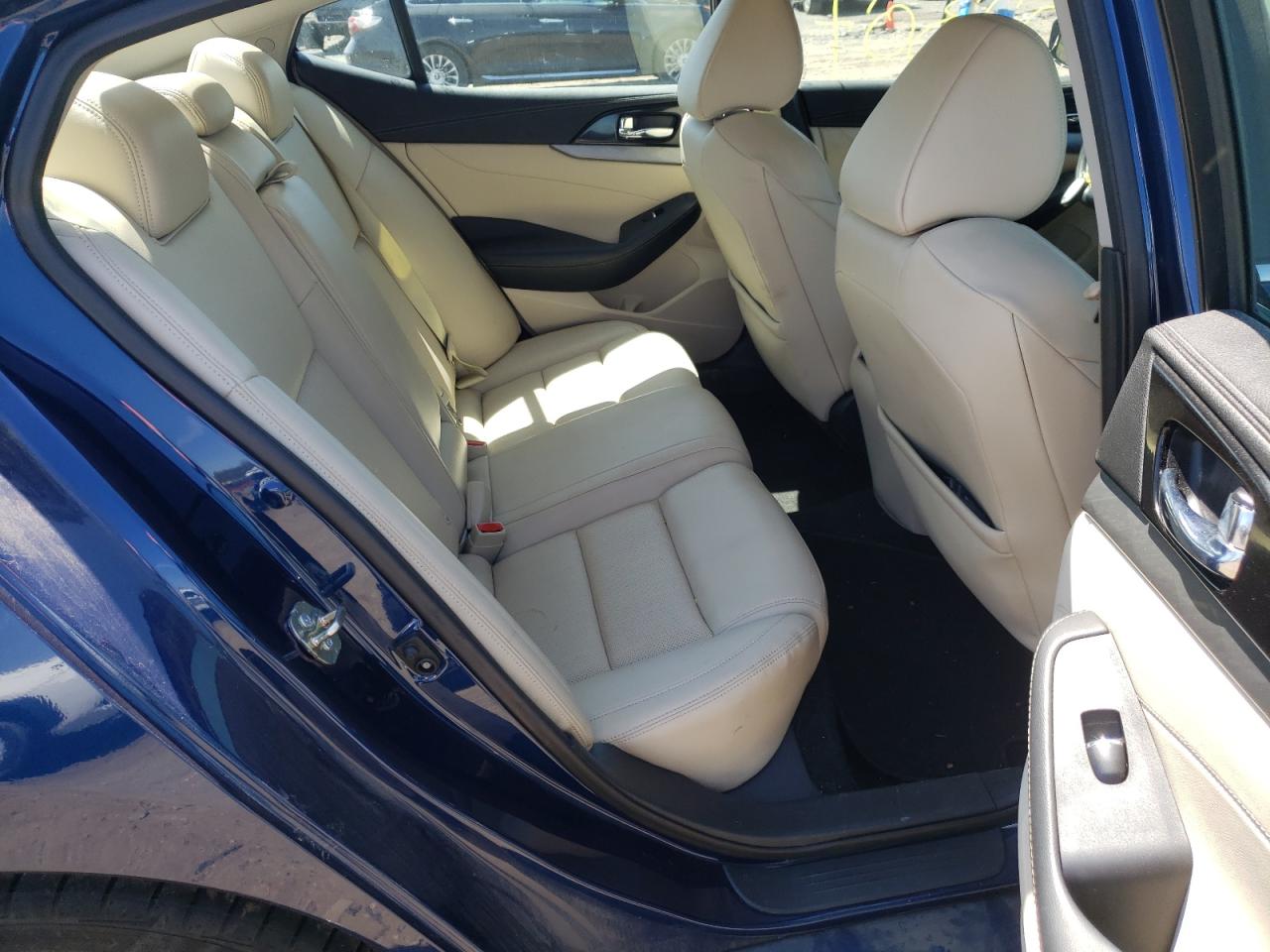 Photo 6 from auction – 2017 NISSAN MAXIMA 3.5 with VIN 1N4AA6APXHC415262