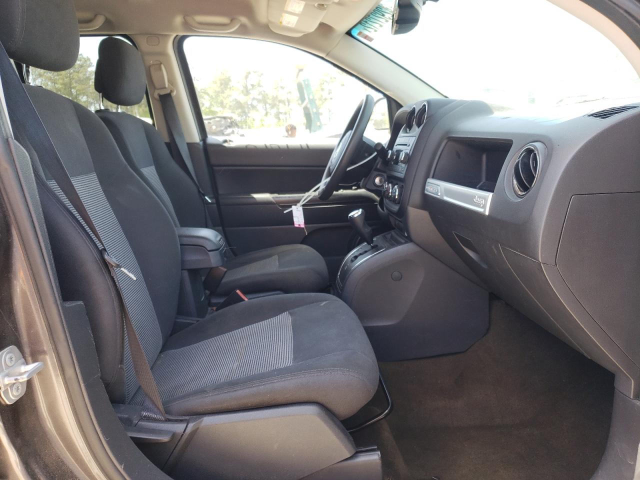 Photo 5 from auction – 2016 JEEP COMPASS SP with VIN 1C4NJCBA4GD675282