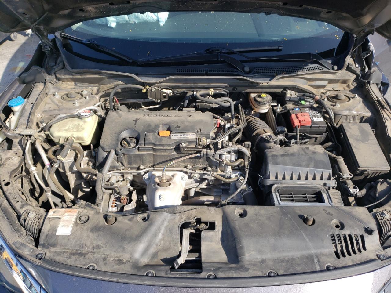 Photo 17 from auction – 2016 HONDA CIVIC LX with VIN 19XFC2F59GE212736