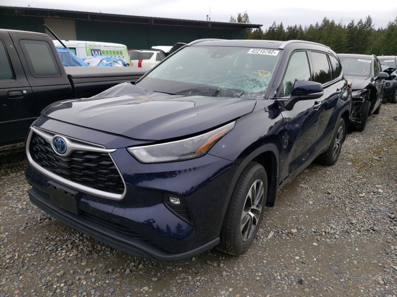 Photo 2 from auction – 2022 TOYOTA HIGHLANDER with VIN 5TDHBRCH6NS543778