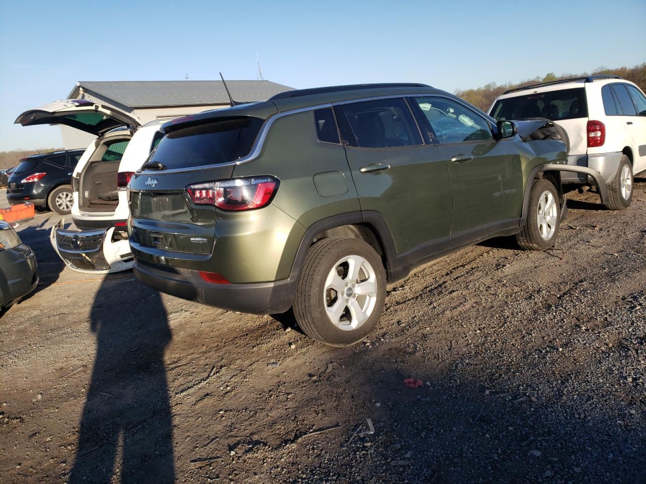 Photo 4 from auction – 2021 JEEP COMPASS LA with VIN 3C4NJDBB4MT562257