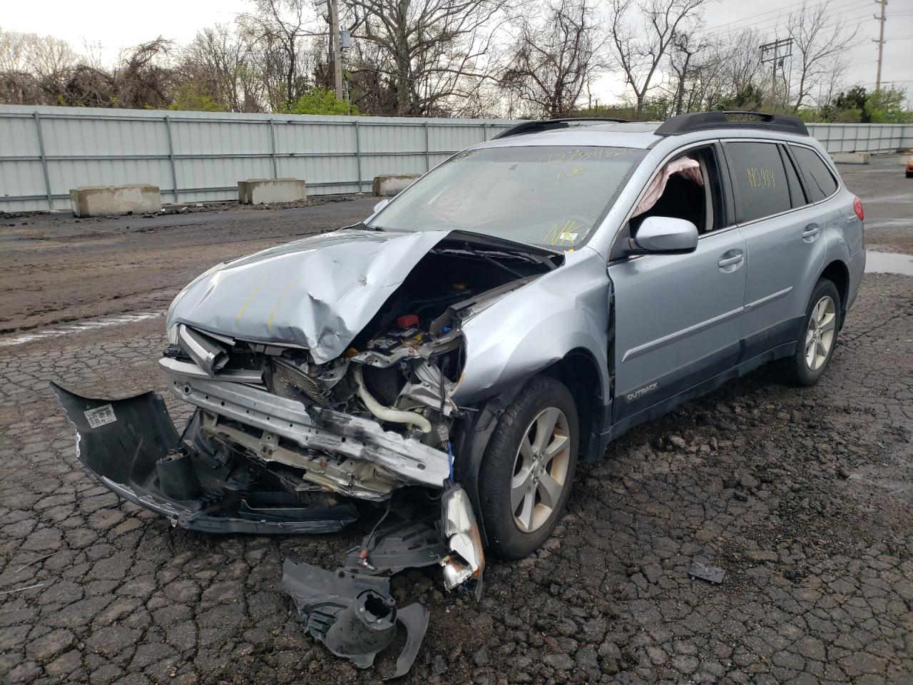 Photo 2 from auction – 2013 SUBARU OUTBACK 2. with VIN 4S4BRCLC7D3275788