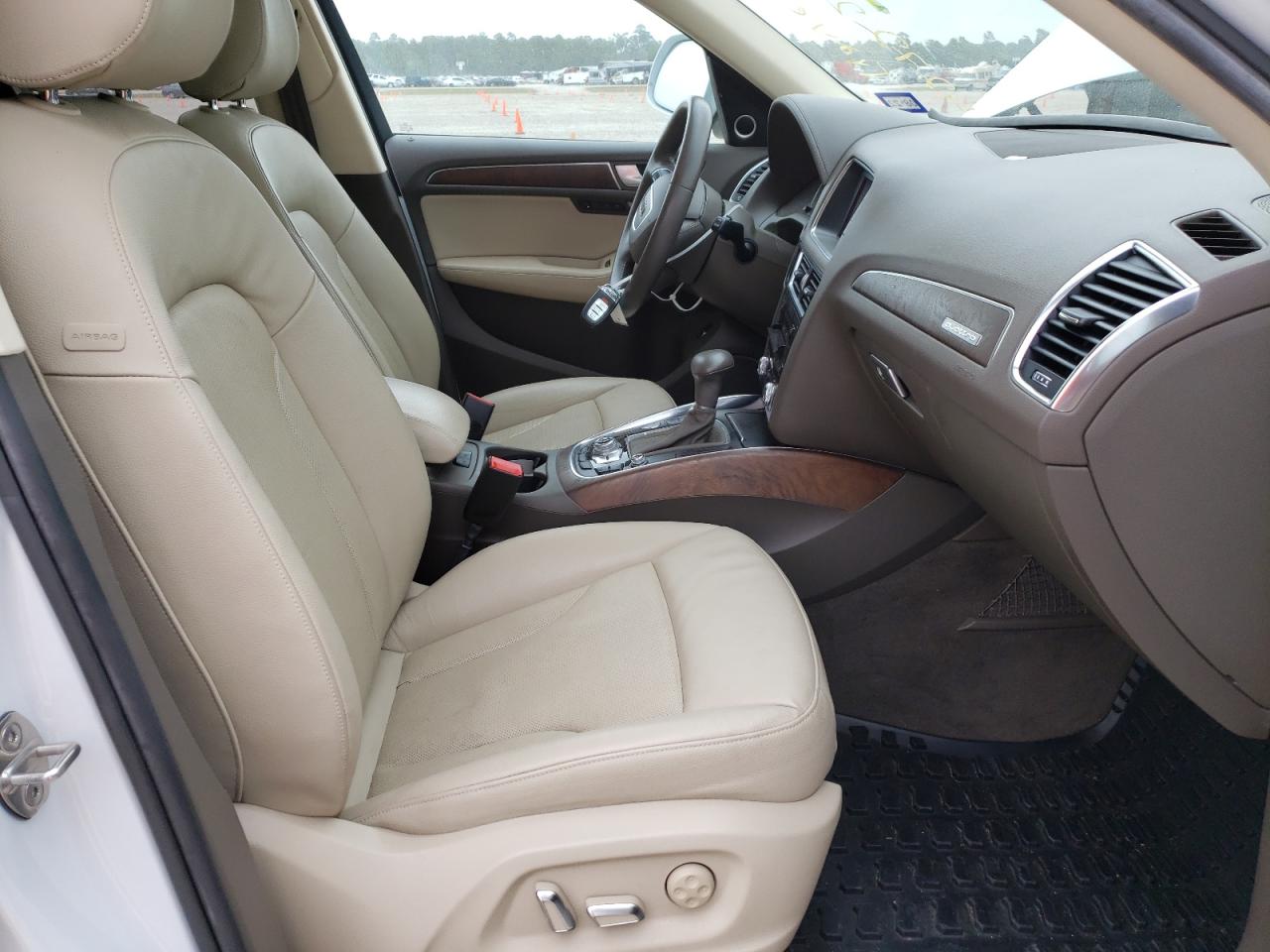 Photo 5 from auction – 2014 AUDI Q5 PRESTIG with VIN WA1WGAFP4EA021249