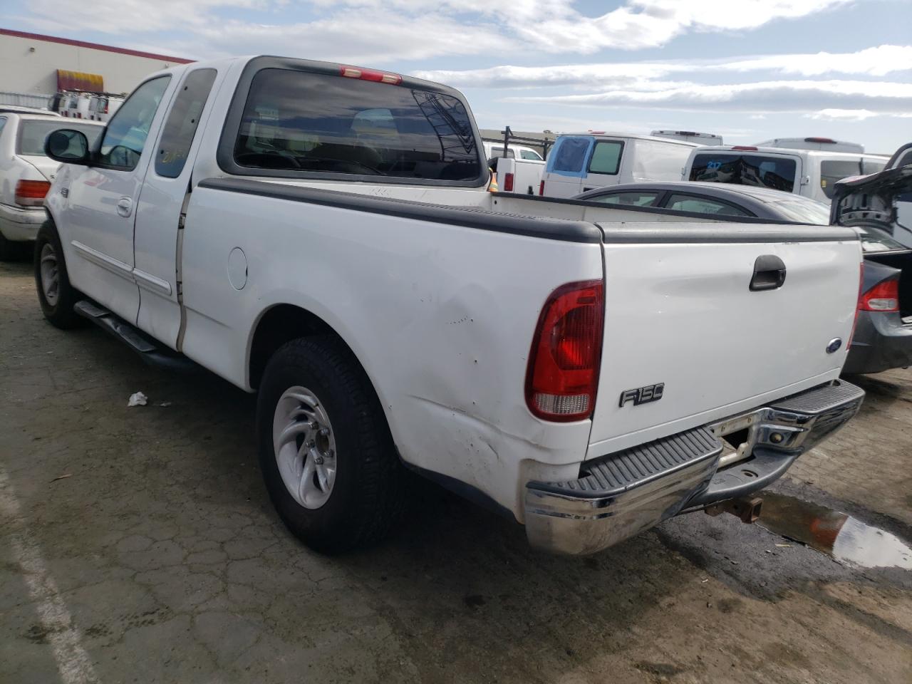 صورة رقم 3 من المزاد - 2002 FORD F150 مع VIN 1FTRX17222NB81009