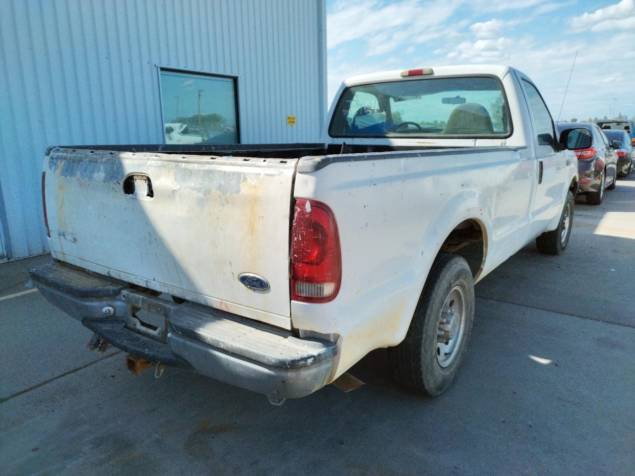 Photo 4 from auction – 2000 FORD F250 SUPER with VIN 1FTNF20L0YEC21929