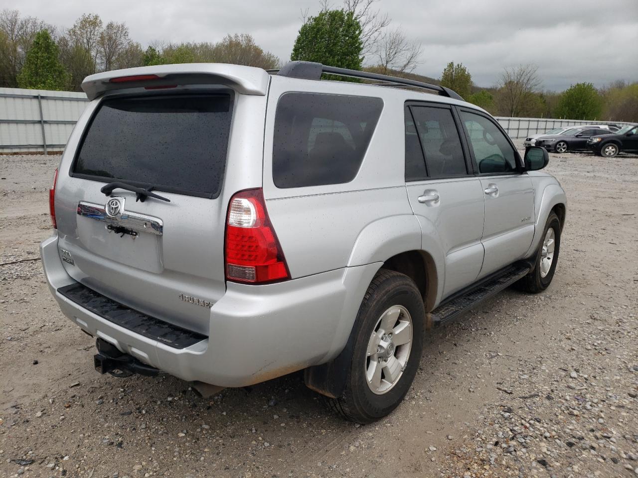 Photo 4 from auction – 2006 TOYOTA 4RUNNER SR with VIN JTEBT14R868028875