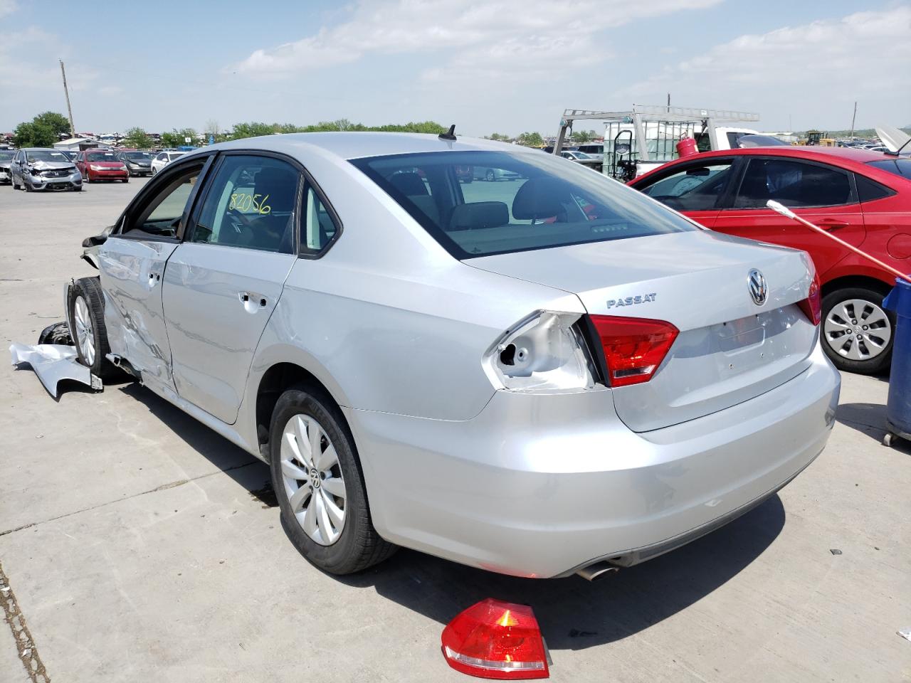 Photo 3 from auction – 2012 VOLKSWAGEN PASSAT S with VIN 1VWAP7A34CC024268
