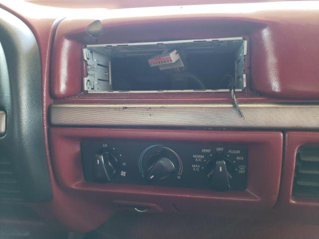Photo 9 from auction – 1995 FORD F150 with VIN 1FTEF15N4SLA09655