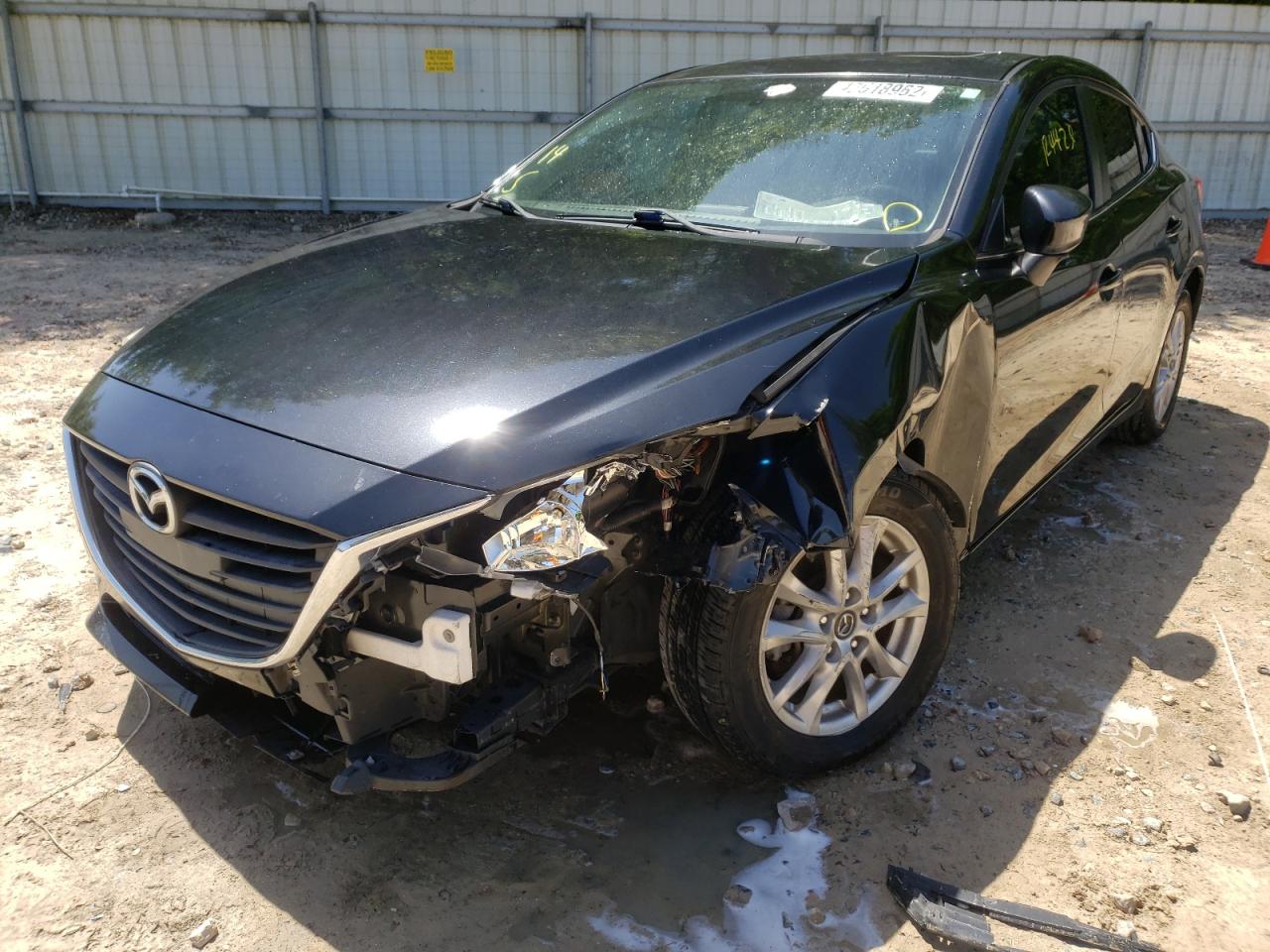 Photo 2 from auction – 2014 MAZDA 3 TOURING with VIN JM1BM1V7XE1147632