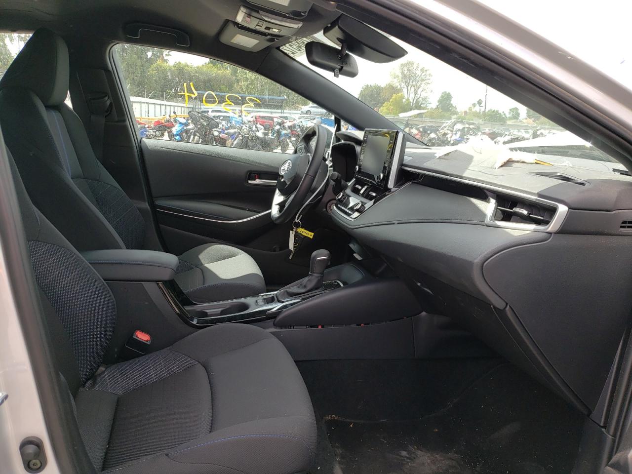 Photo 5 from auction – 2021 TOYOTA COROLLA SE with VIN 5YFS4MCE2MP097564