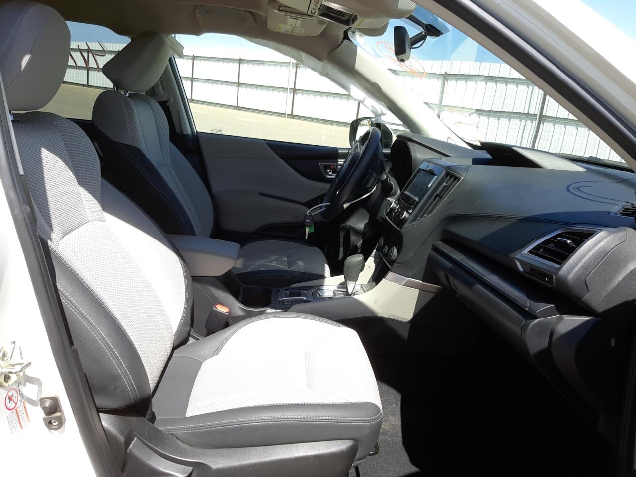 Photo 5 from auction – 2019 SUBARU FORESTER P with VIN JF2SKAEC4KH458660