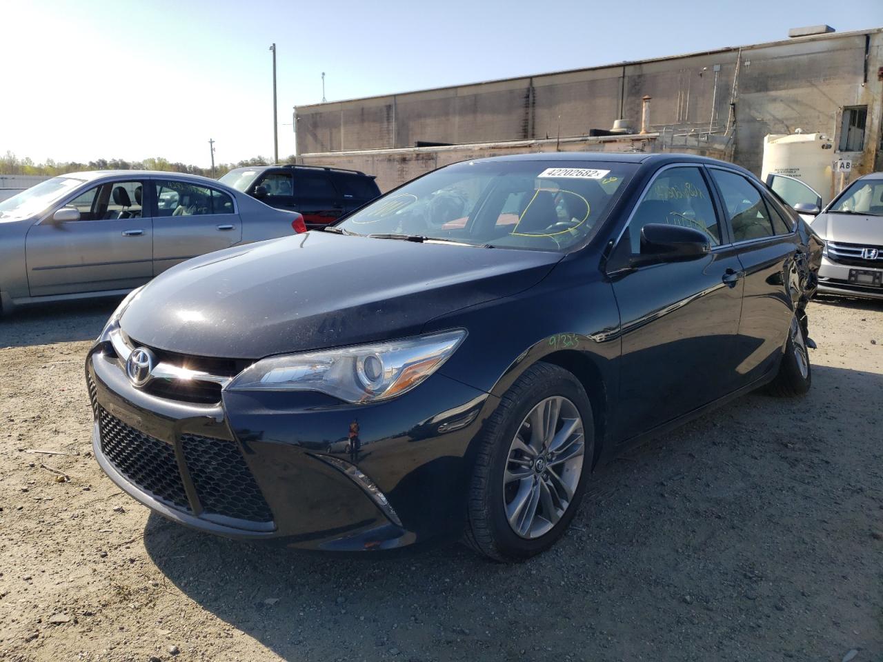 Photo 2 from auction – 2017 TOYOTA CAMRY LE with VIN 4T1BF1FKXHU288227