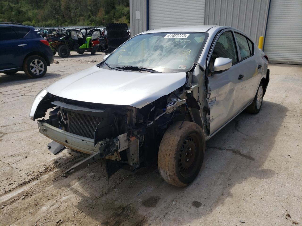Photo 2 from auction – 2016 NISSAN VERSA S with VIN 3N1CN7AP5GL898601