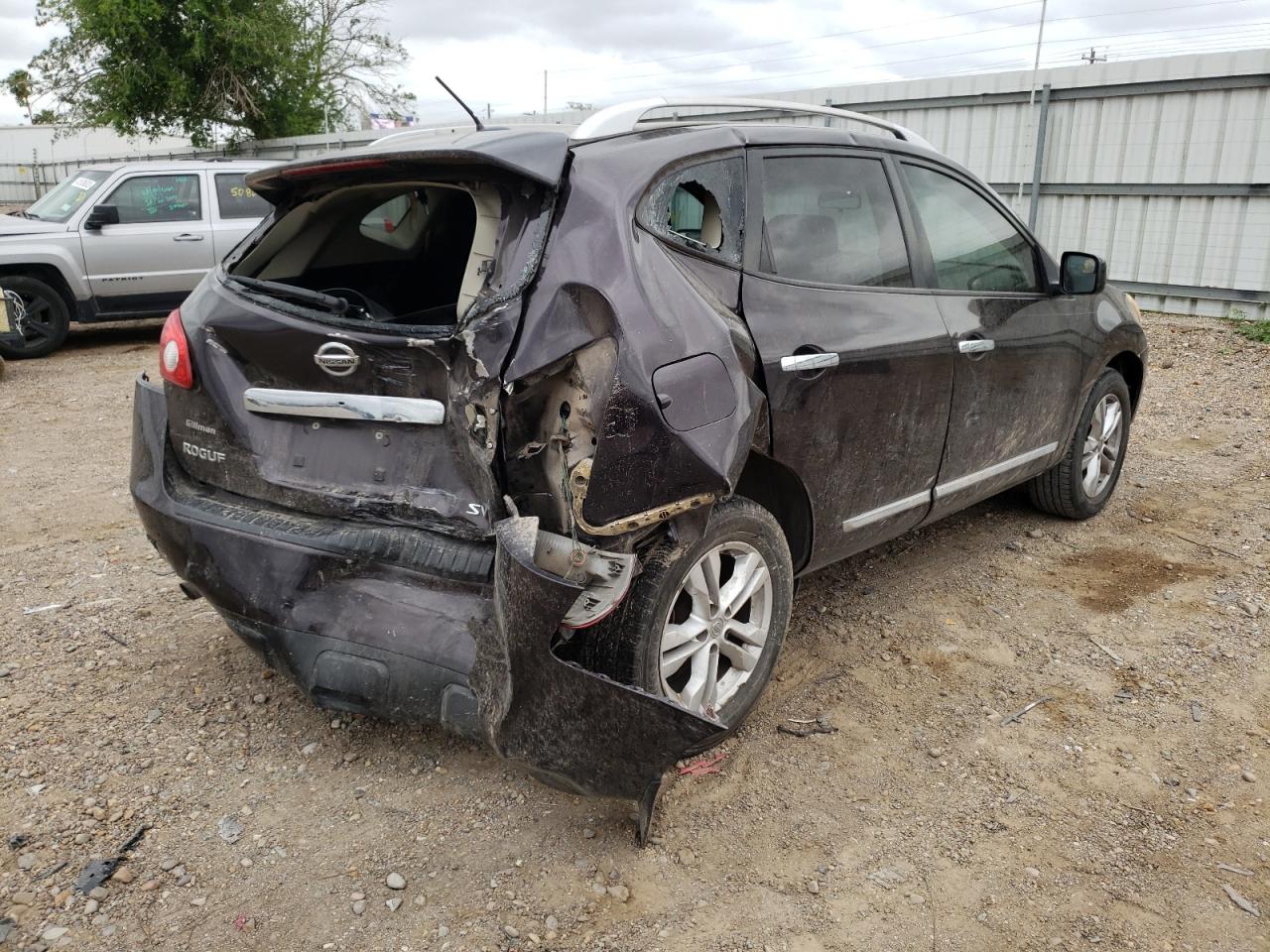 Photo 4 from auction – 2012 NISSAN ROGUE S with VIN JN8AS5MTXCW301333