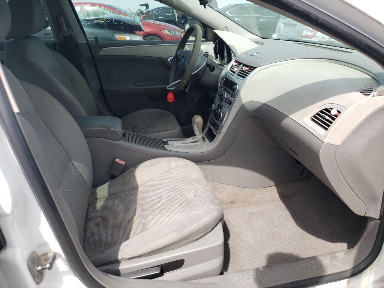 Photo 5 from auction – 2010 CHEVROLET MALIBU LS with VIN 1G1ZB5EB6AF314641