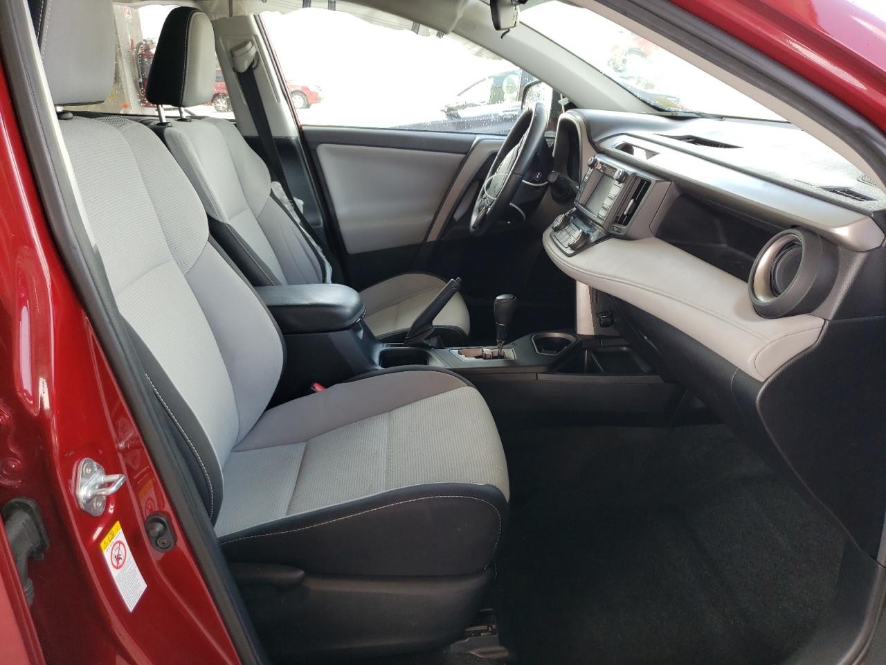 Photo 5 from auction – 2018 TOYOTA RAV4 ADVEN with VIN 2T3WFREV3JW455231