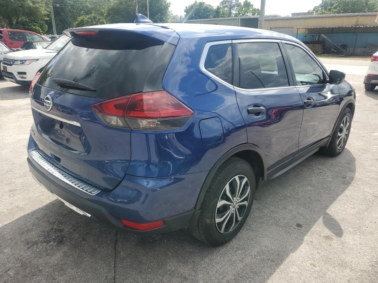Photo 4 from auction – 2018 NISSAN ROGUE S with VIN 5N1AT2MT7JC730835