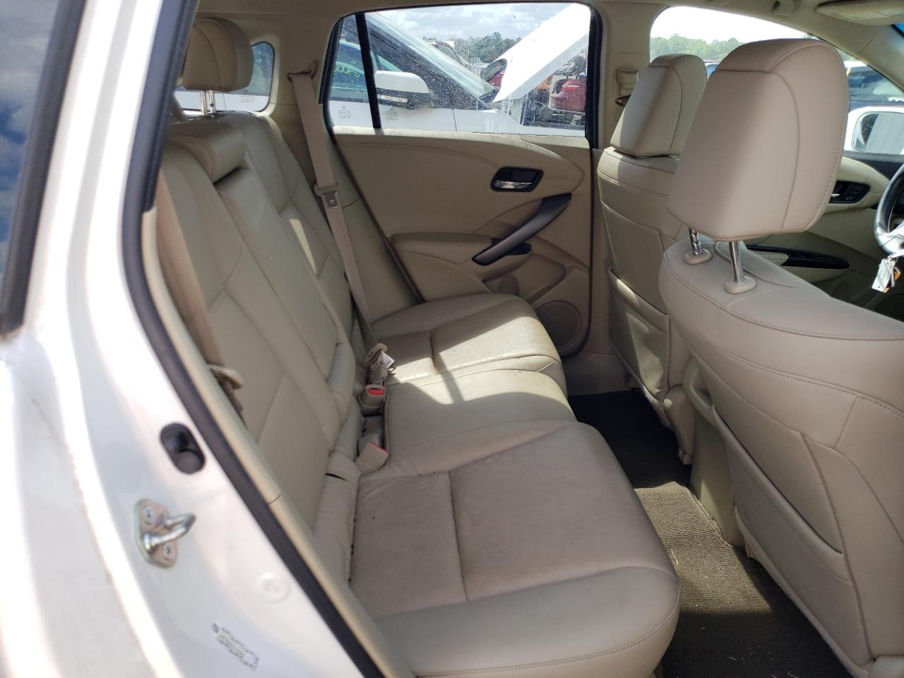 Photo 6 from auction – 2015 ACURA RDX TECHNO with VIN 5J8TB4H57FL013531