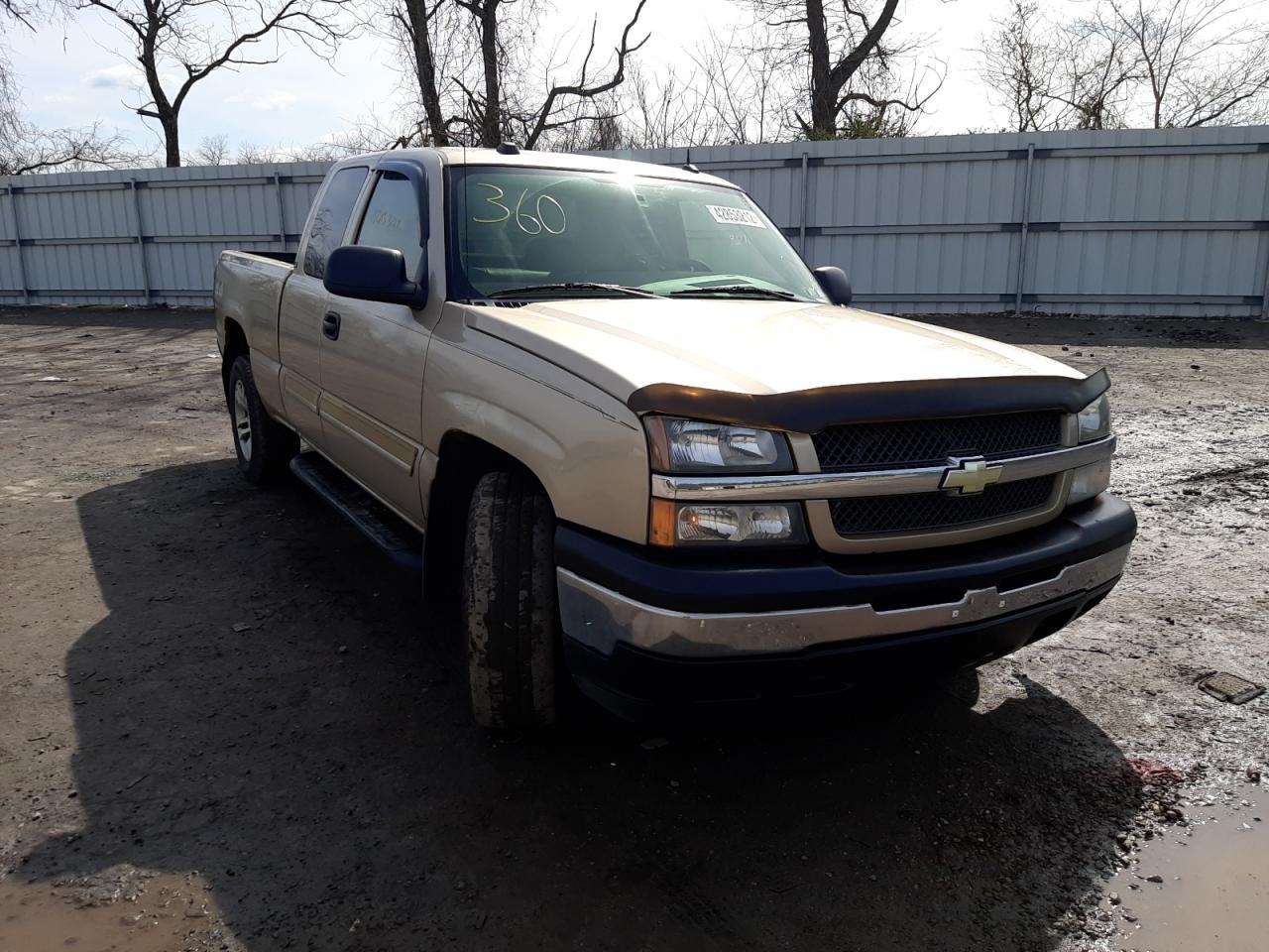 CHEVROLET SILVERADO 2005 with VIN 2GCEK19BX51162160 - Photo from auction