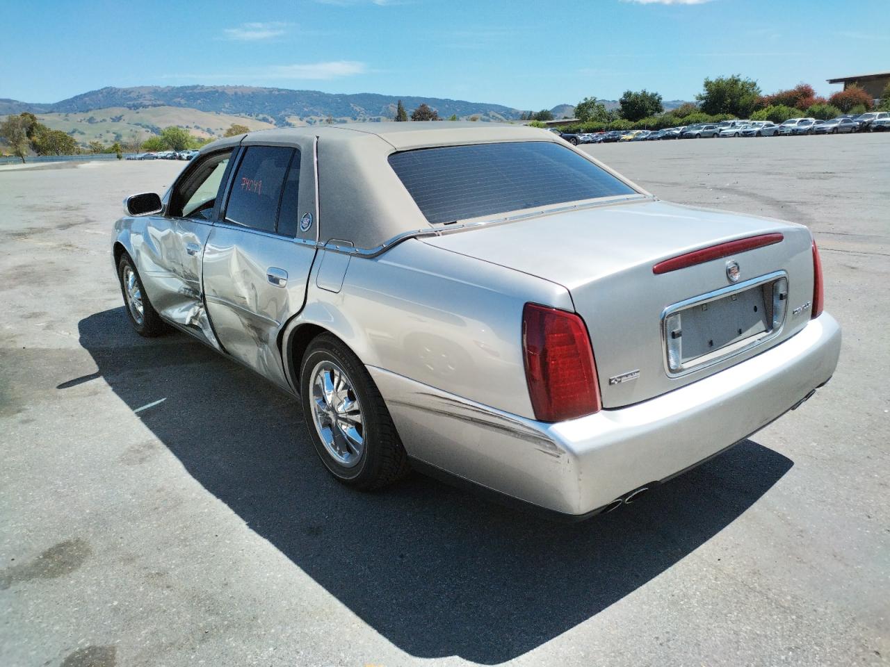 Photo 3 from auction – 2004 CADILLAC DEVILLE with VIN 1G6KD54Y54U249728