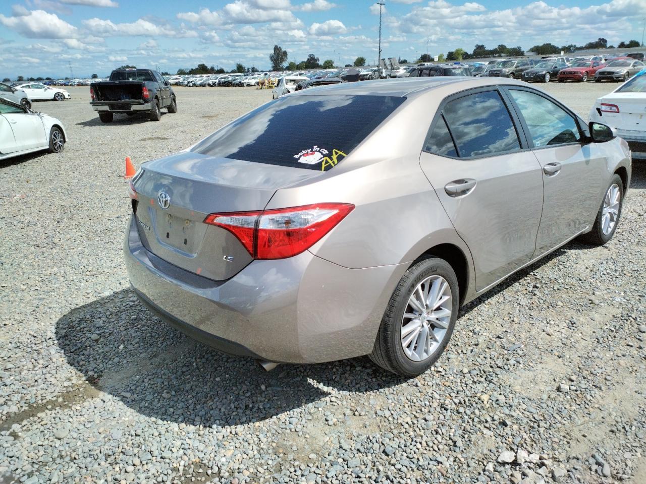 Foto 4 de la subasta – 2014 TOYOTA COROLLA L con VIN 5YFBURHEXEP085749