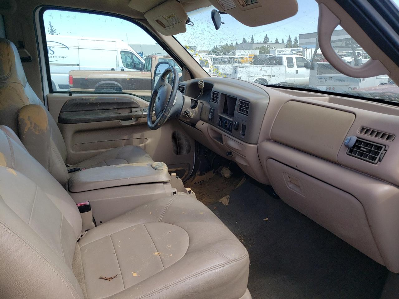 Photo 5 from auction – 1999 FORD F350 SUPER with VIN 1FTWW33S8XEA62671