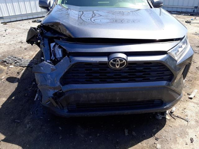 Photo 9 from auction – 2019 TOYOTA RAV4 LE with VIN JTMG1RFV7KD013617