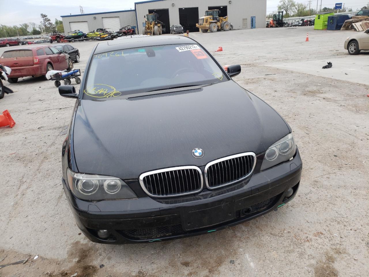 Photo 9 from auction – 2007 BMW 750 with VIN WBAHN83547DT69261