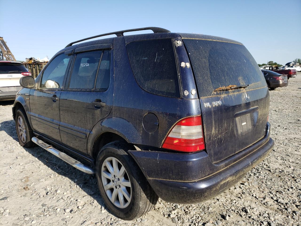 Photo 3 from auction – 2000 MERCEDES-BENZ ML 320 with VIN 4JGAB54E2YA156821