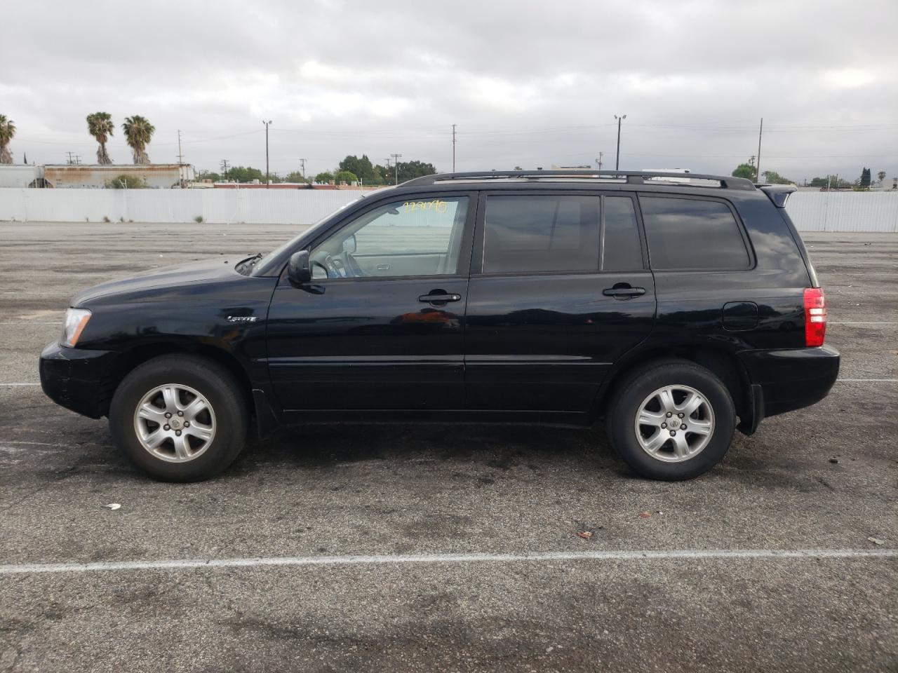 Photo 9 from auction – 2003 TOYOTA HIGHLANDER with VIN JTEGF21AX30117715