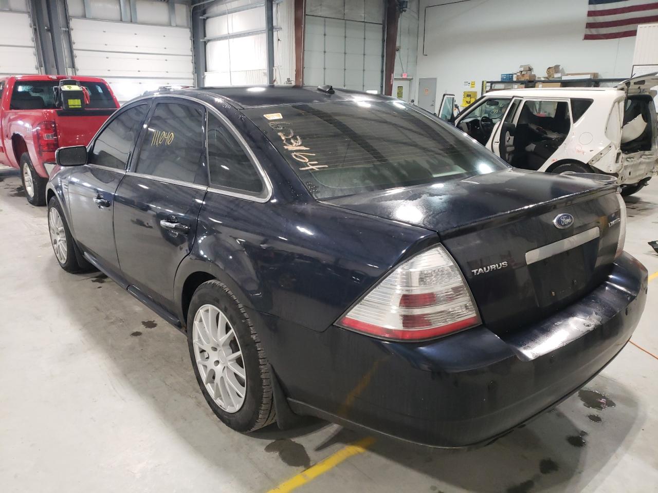 Photo 3 from auction – 2008 FORD TAURUS LIM with VIN 1FAHP25W18G173607