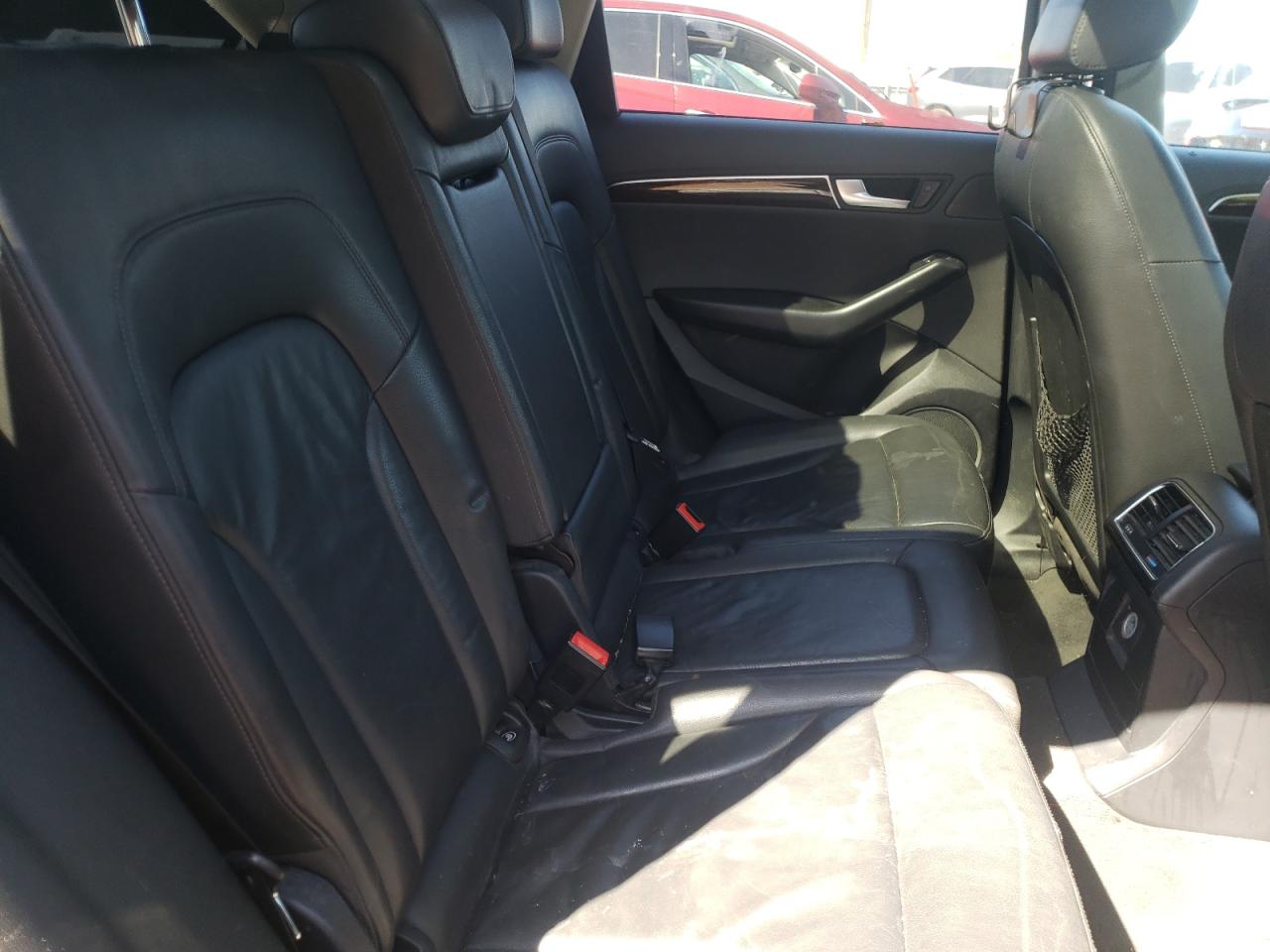 Photo 6 from auction – 2011 AUDI Q5 PREMIUM with VIN WA1DKAFP1BA045302