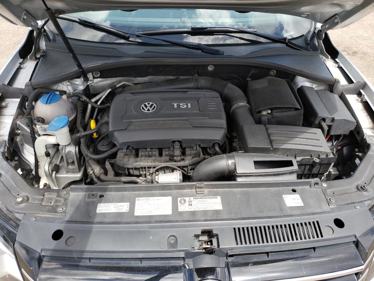 Photo 7 from auction – 2014 VOLKSWAGEN PASSAT S with VIN 1VWAS7A30EC049430