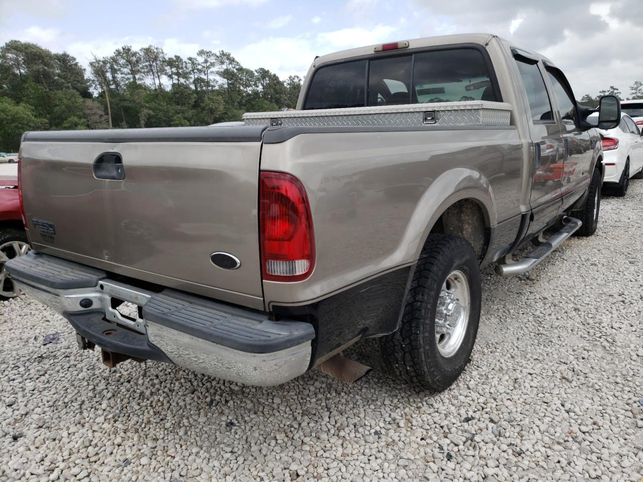 Photo 4 from auction – 2002 FORD F250 SUPER with VIN 1FTNW20F82EA48680