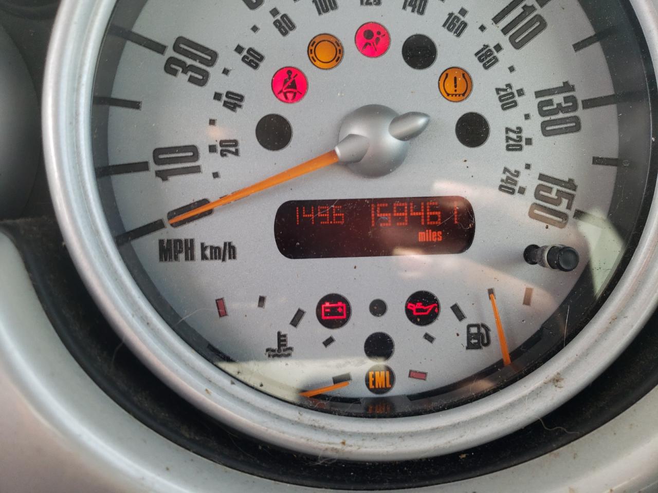 Photo 8 from auction – 2004 MINI COOPER with VIN WMWRC33464TC55156