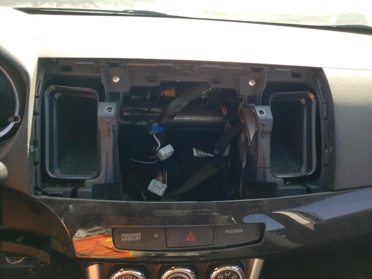 Photo 9 from auction – 2016 MITSUBISHI LANCER ES with VIN JA32U2FU5GU001584