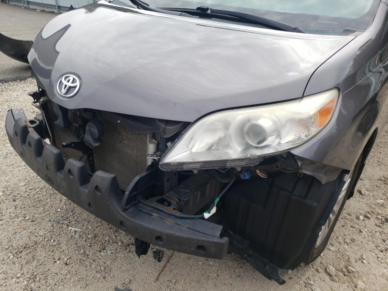 Photo 9 from auction – 2012 TOYOTA SIENNA LE with VIN 5TDKK3DC8CS251147