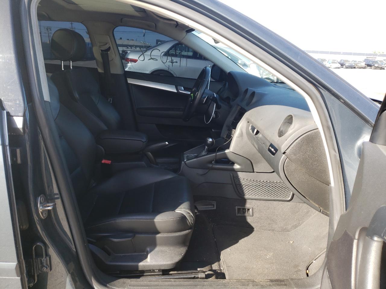Photo 5 from auction – 2011 AUDI A3 PREMIUM with VIN WAUMFAFM2BA010751