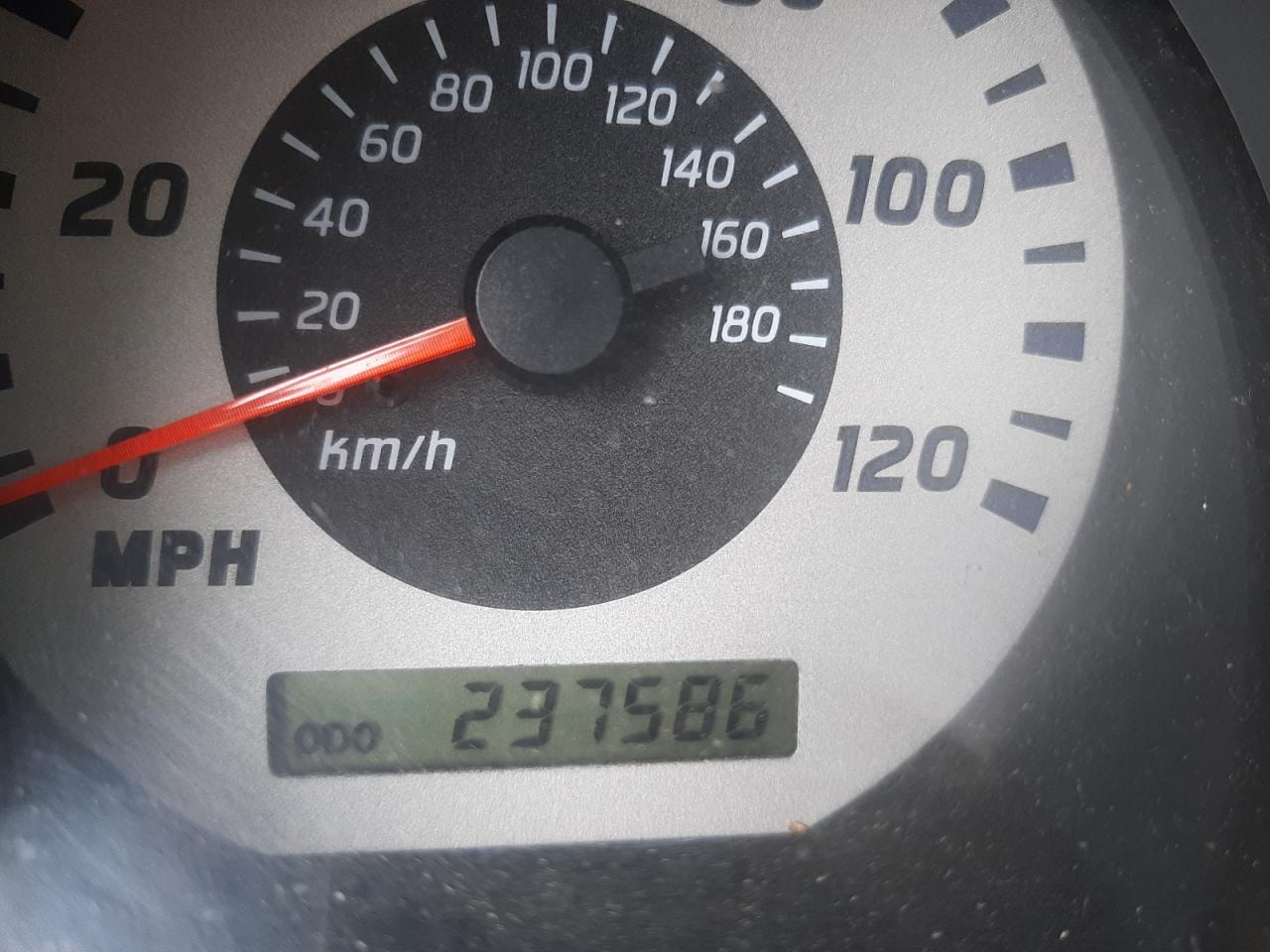 Photo 8 from auction – 2004 NISSAN FRONTIER C with VIN 1N6ED27T74C402864