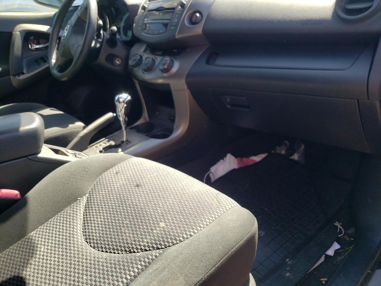 Photo 5 from auction – 2011 TOYOTA RAV4 SPORT with VIN JTMRF4DV1B5048972