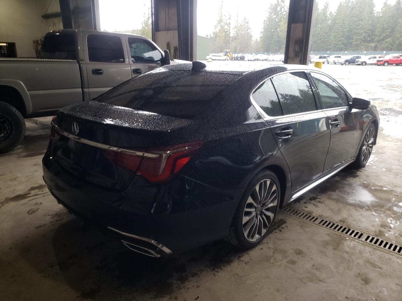 Photo 4 from auction – 2018 ACURA RLX TECH with VIN JH4KC1F54JC001501