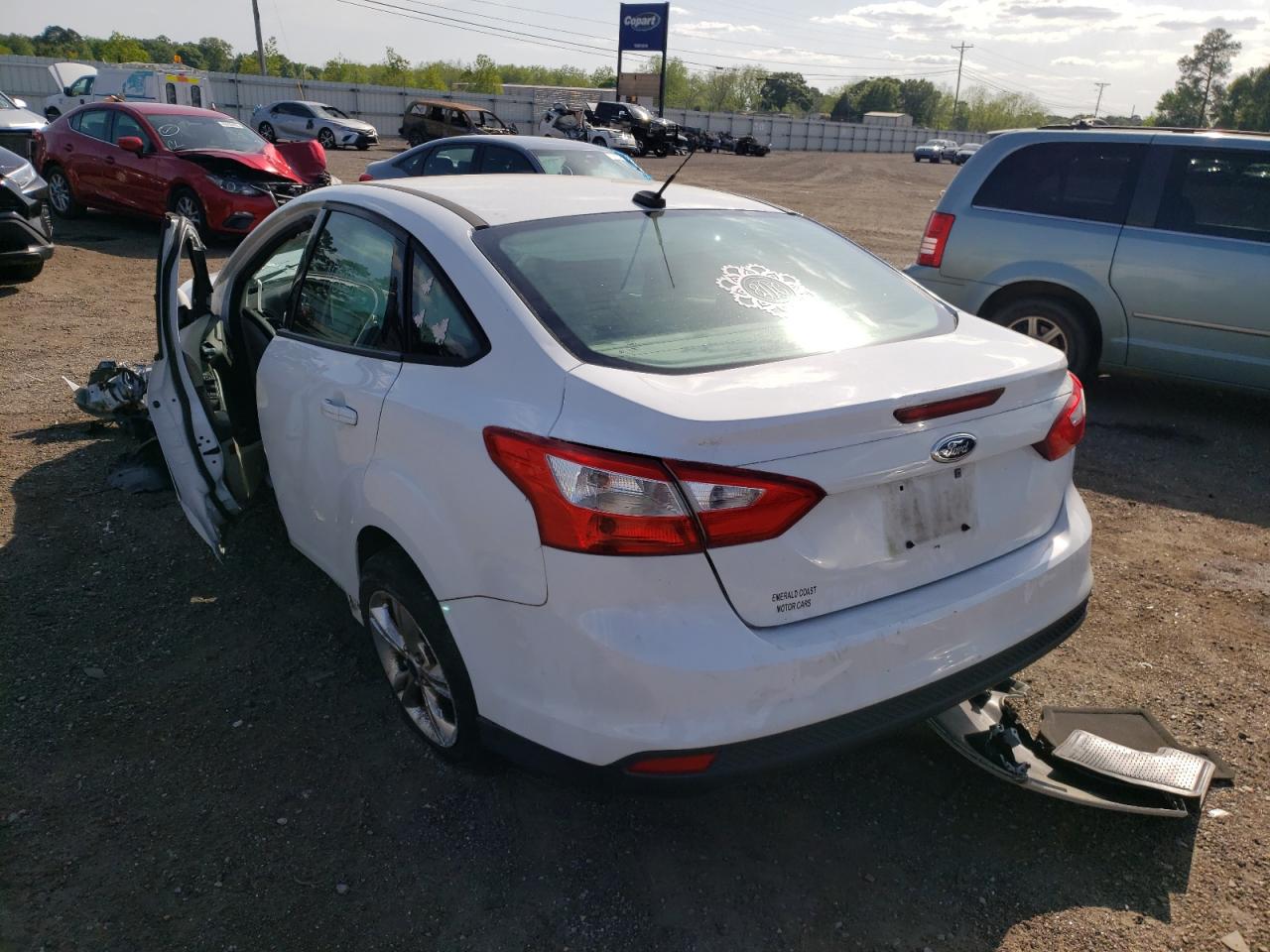 Photo 3 from auction – 2014 FORD FOCUS SE with VIN 1FADP3F2XEL186830