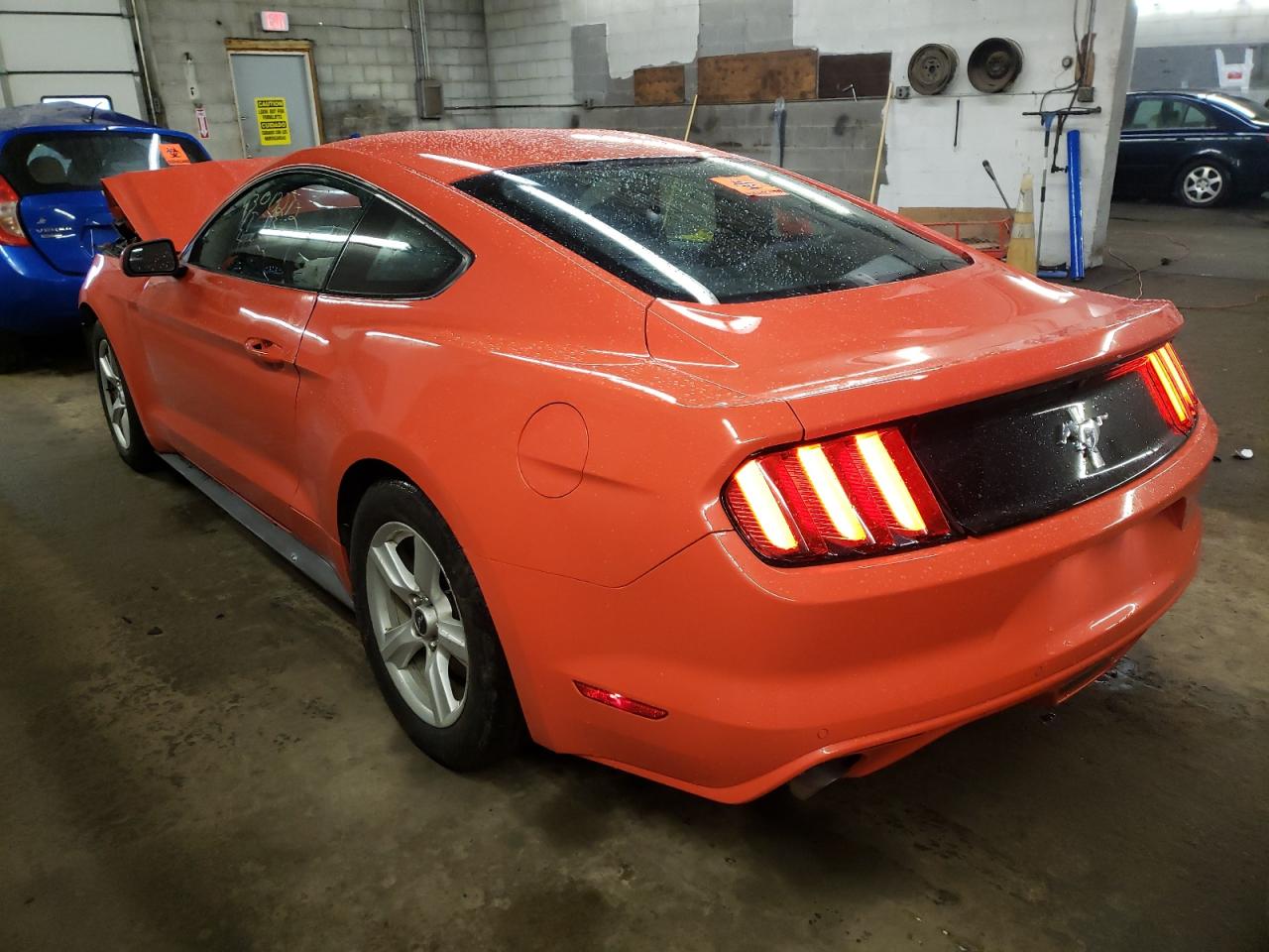 Photo 3 from auction – 2015 FORD MUSTANG with VIN 1FA6P8AM4F5309901