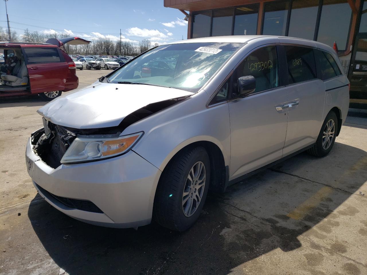 Photo 2 from auction – 2011 HONDA ODYSSEY EX with VIN 5FNRL5H44BB074089